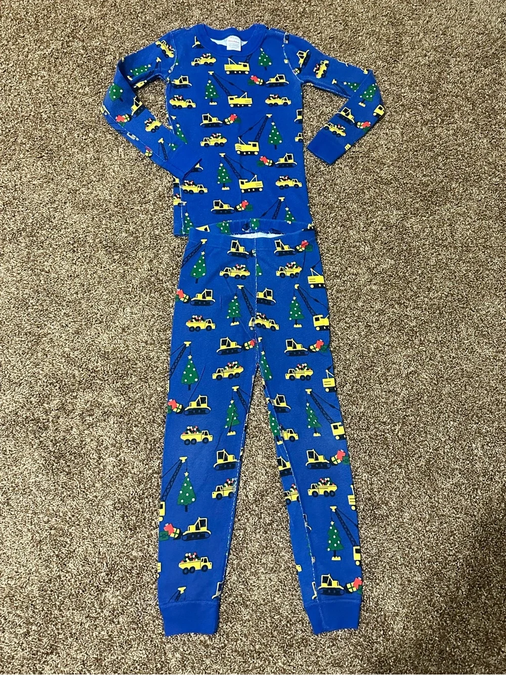 Hanna Andersson Christmas Construction Truck Pajamas size 6/7